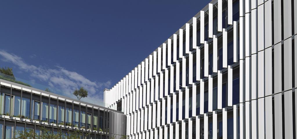 Πιο κοντά η είσοδος της Noval Property στο ΧΑ Πιο κοντά η είσοδος της Noval Property στο ΧΑ